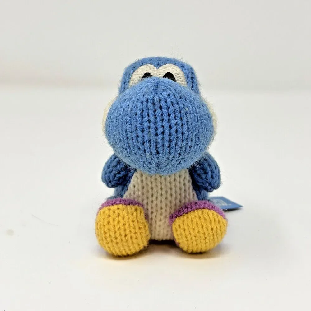 Nintendo Yoshi's Woolly World Wii U Blue Yarn Yoshi Amiibo Bundle Box No Game